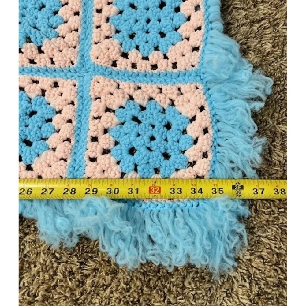 Vintage Granny Square Crochet Blanket Baby Blue Pink Afghan Throw 69x35‎